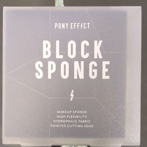 Makeup Sponge - Picture 1 of 2